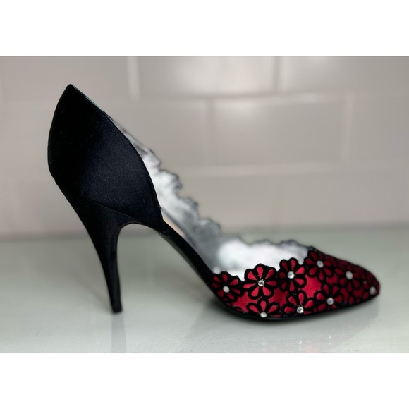 Vintage Gucci Heels Size 7.5 Women’s Red and Black Made In Italy 80s Pumps - Picture 5 of 14